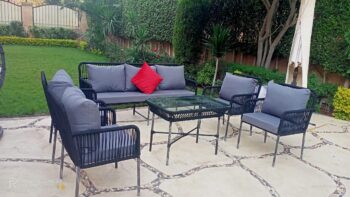 كنبه 3 مقعد و4 كراسى وترابيزه