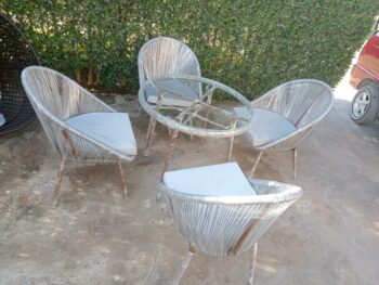 طقم دوبار مكون من 4 كراسي وترابيزه